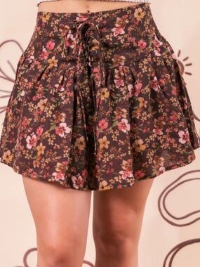 Blu Pepper Floral Skort